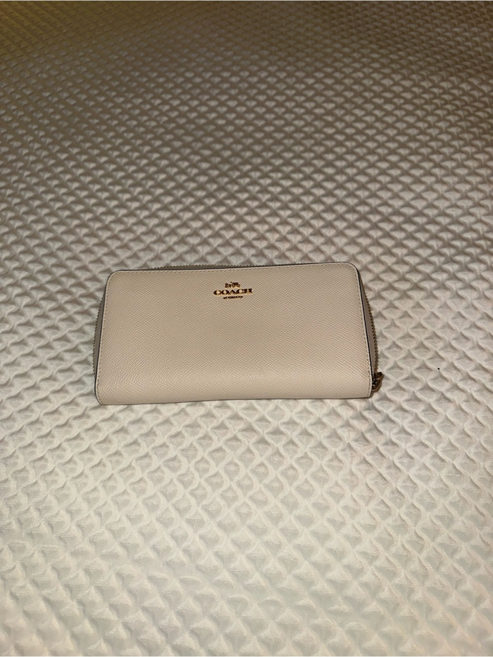 Coach Zip Around Wallet in Cream with Gold Logo